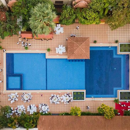 Somadevi Angkor Premium Hotel Siem Reap Exterior foto