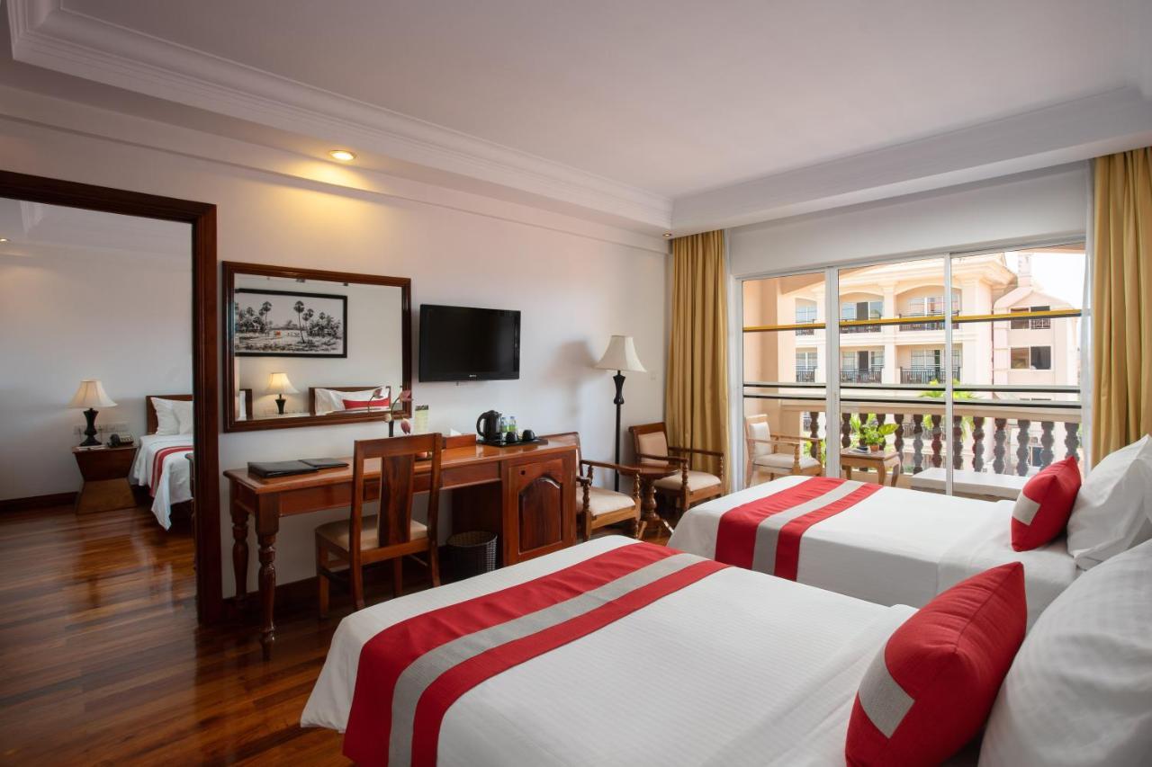 Somadevi Angkor Premium Hotel Siem Reap Exterior foto