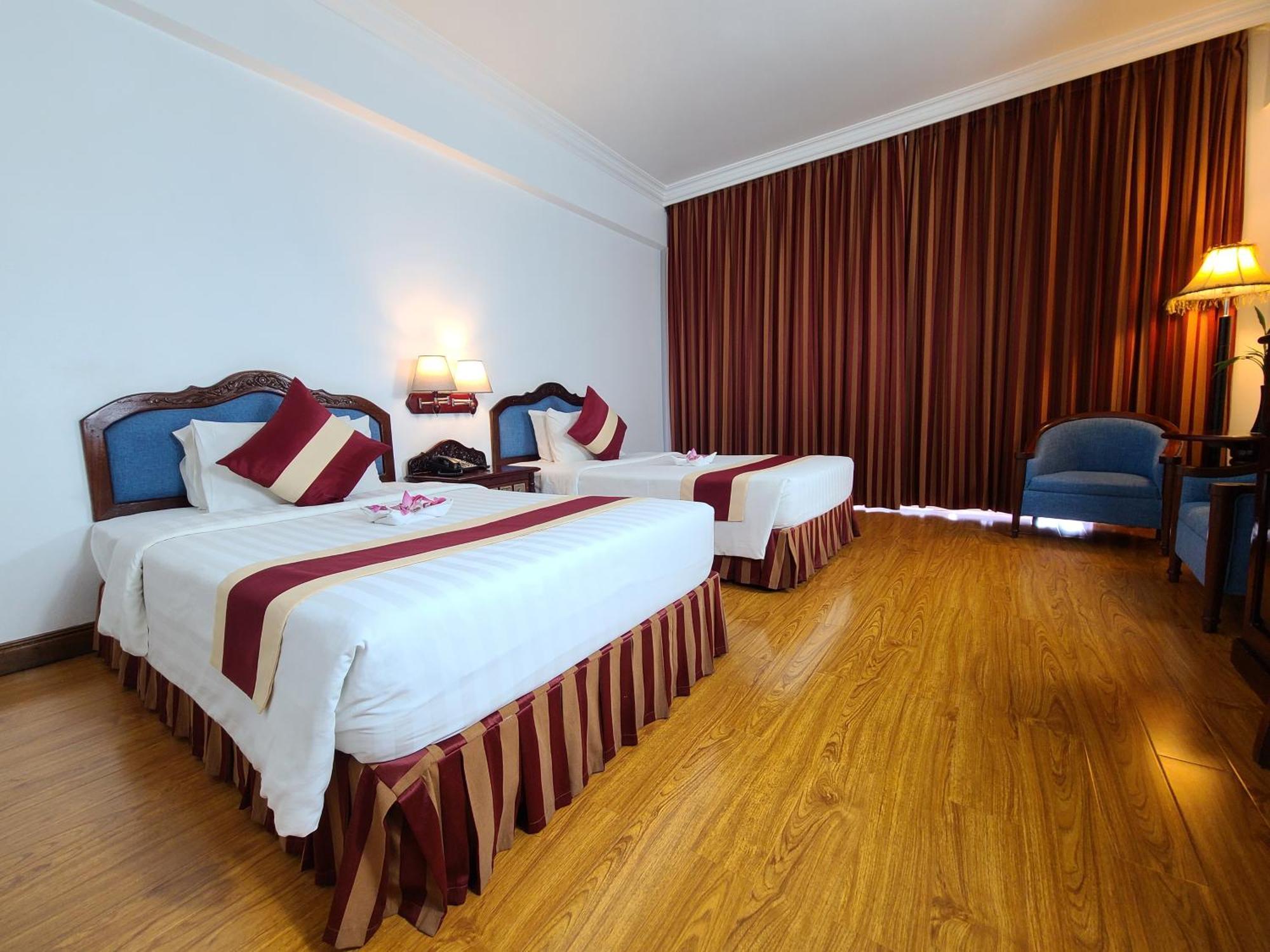 Somadevi Angkor Premium Hotel Siem Reap Exterior foto
